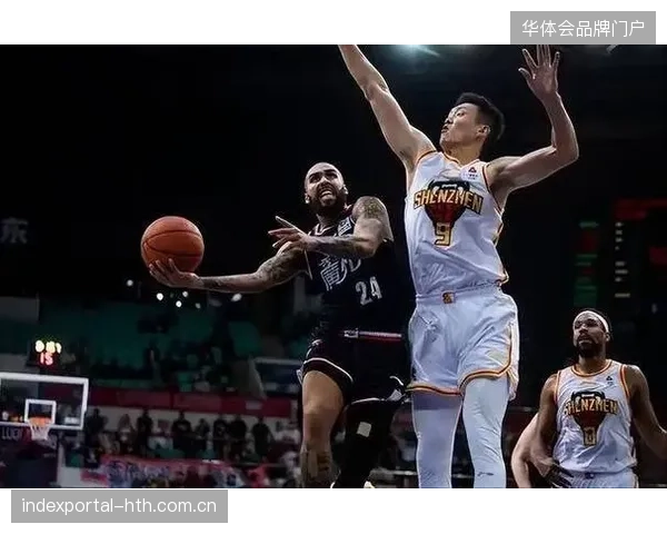 萨林杰激活球队高位策应，广东队客场凭借团队篮球克服慢热问题